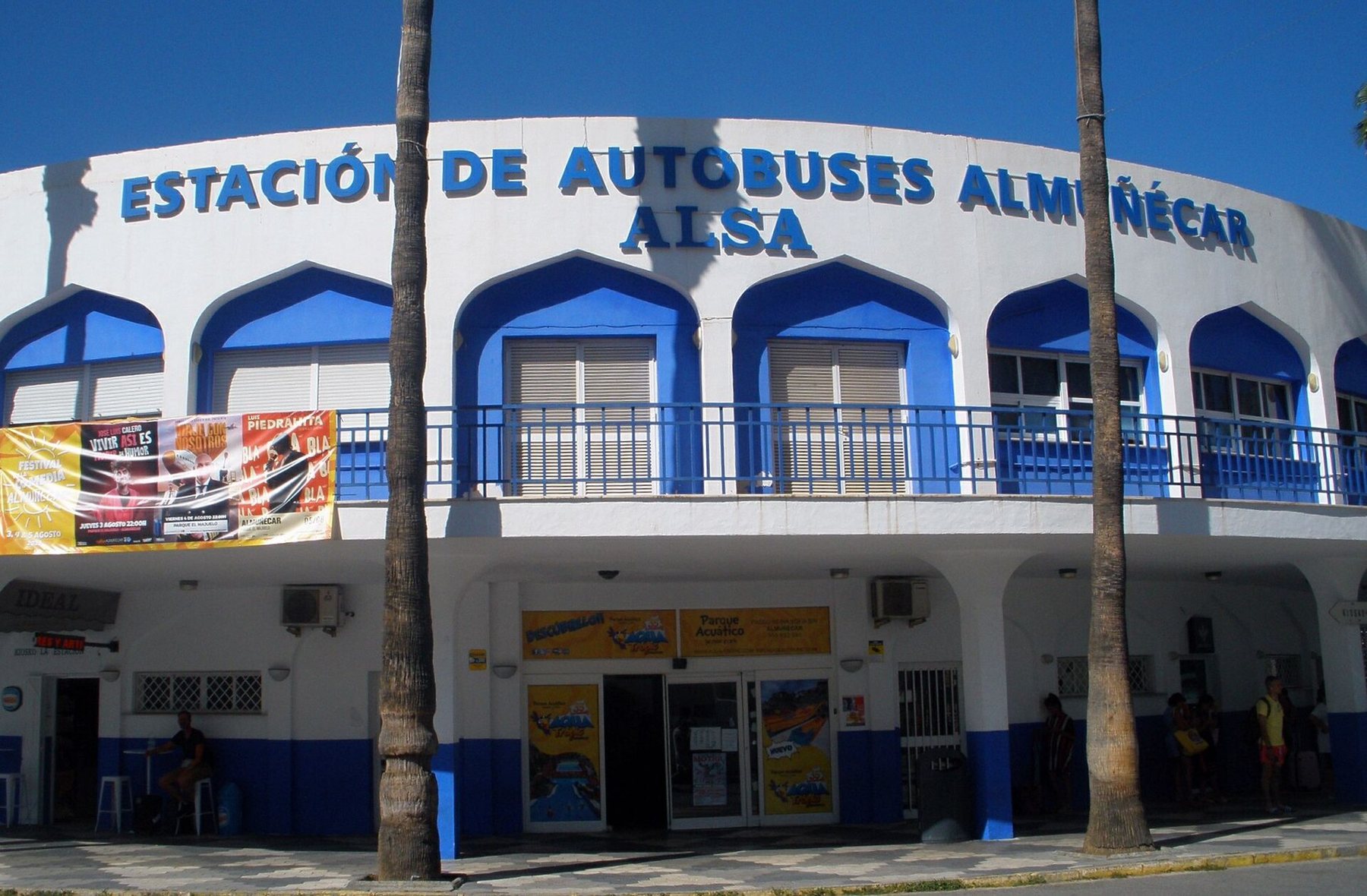 Estación de autobuses de Almuñécar: aquí para el autobús de ALSA procedente del aeropuerto