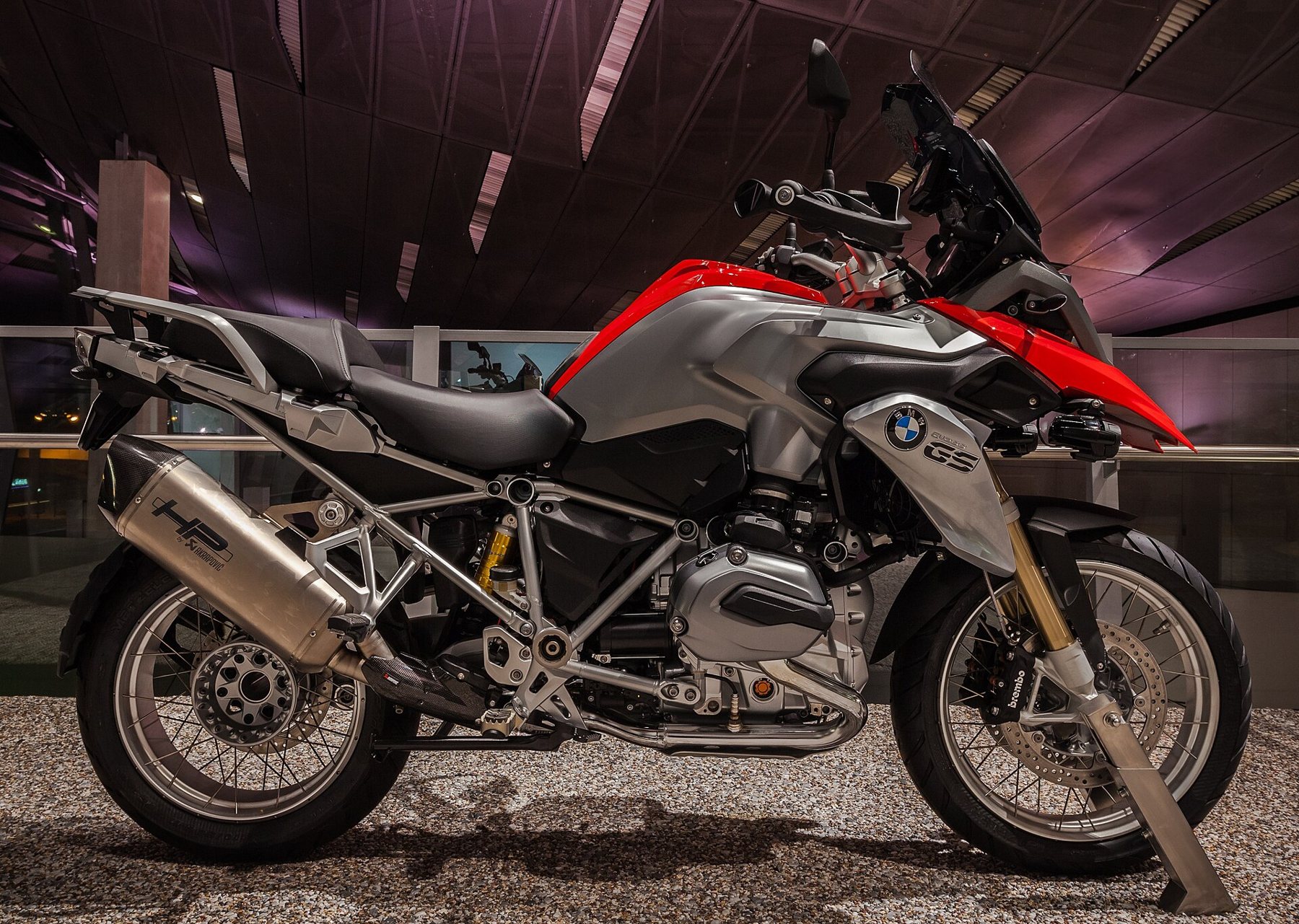 BMW R 1200 GS – en af de store adventure-maskiner fra GS-familien. Tropical Riders udlejer F 800 GS og R nineT Urban G/S